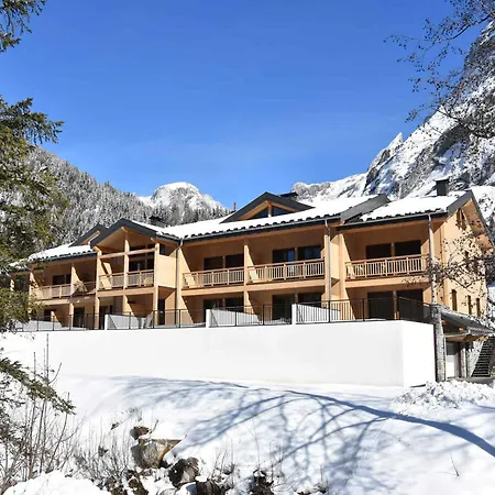 Apartment Bel Avec Terrasse, Proche Du Telepherique Et Centre Aquatique A - Fr-1-464-205